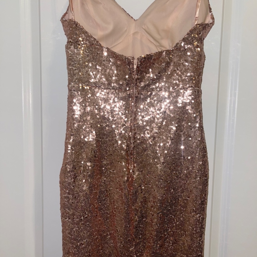 Dress - Picture 6 of 6